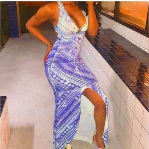 BLUE ONE LONG PRINTED DRESS...SIZE S